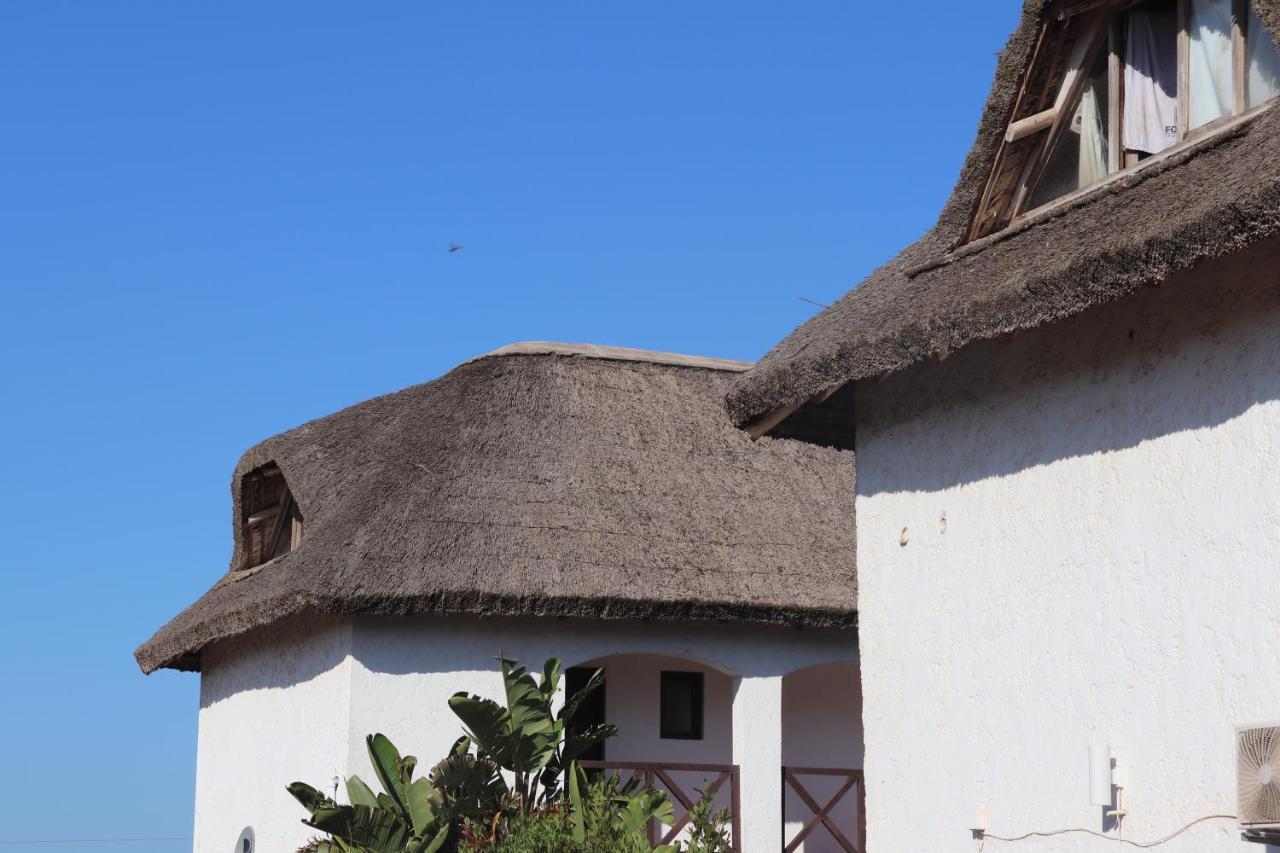 Hotel Del Diablo Punta Del Diablo Exterior foto